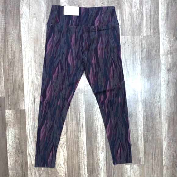 🗻 - NWT Soft Surroundings sz 2-4 petite xs Watercolor Ankle Leggings - Picture 2 of 4